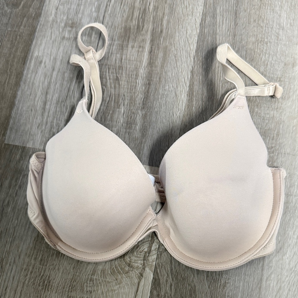 PINK Victoria's Secret Soft Cream Bra